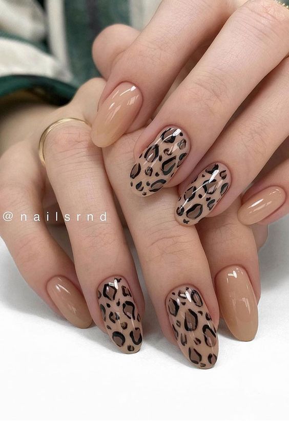 Nude leaopard